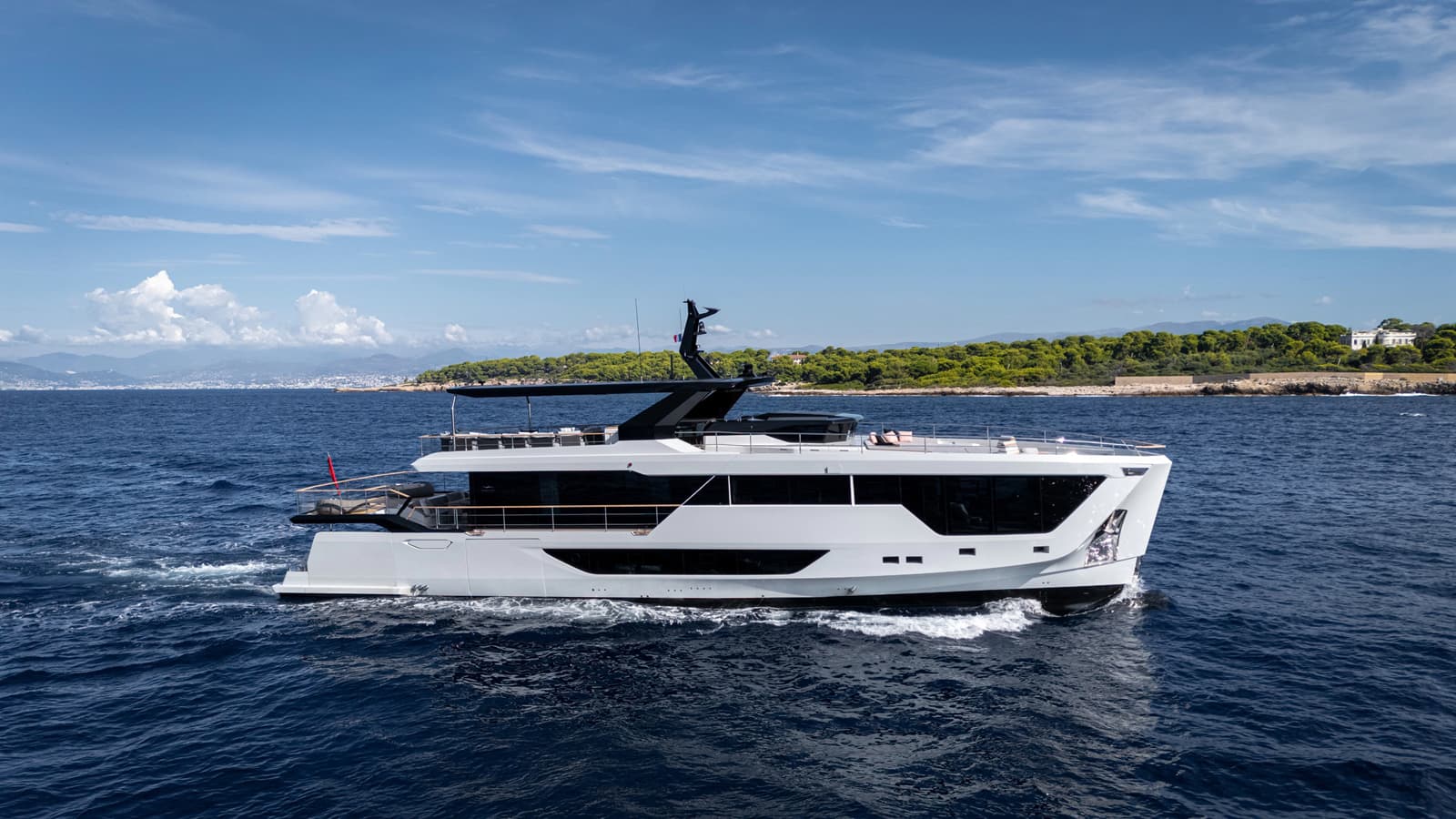 NUMARINE 30XP — NUMARINE 30XP
